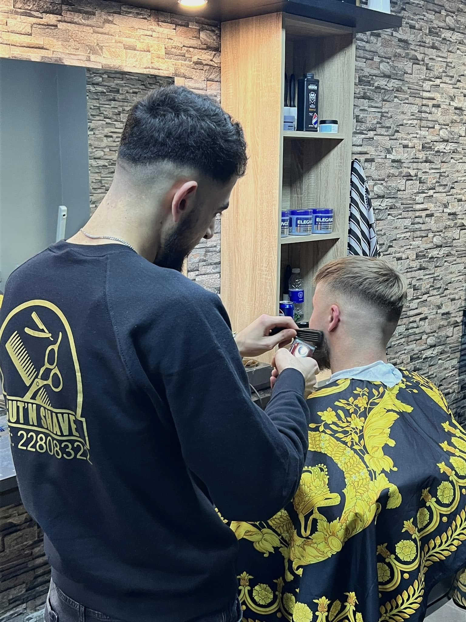 frisør klipper fade i cut n shave slagelse